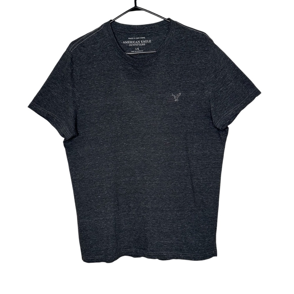 American Eagle Men’s Athletic Fit Grey T-Shirt
Large